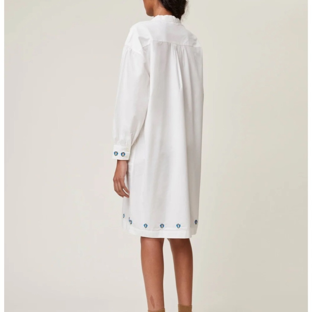 Moismont Maelle Dress N°735 Poplin White - Flower embroidery - Picture 10 of 11
